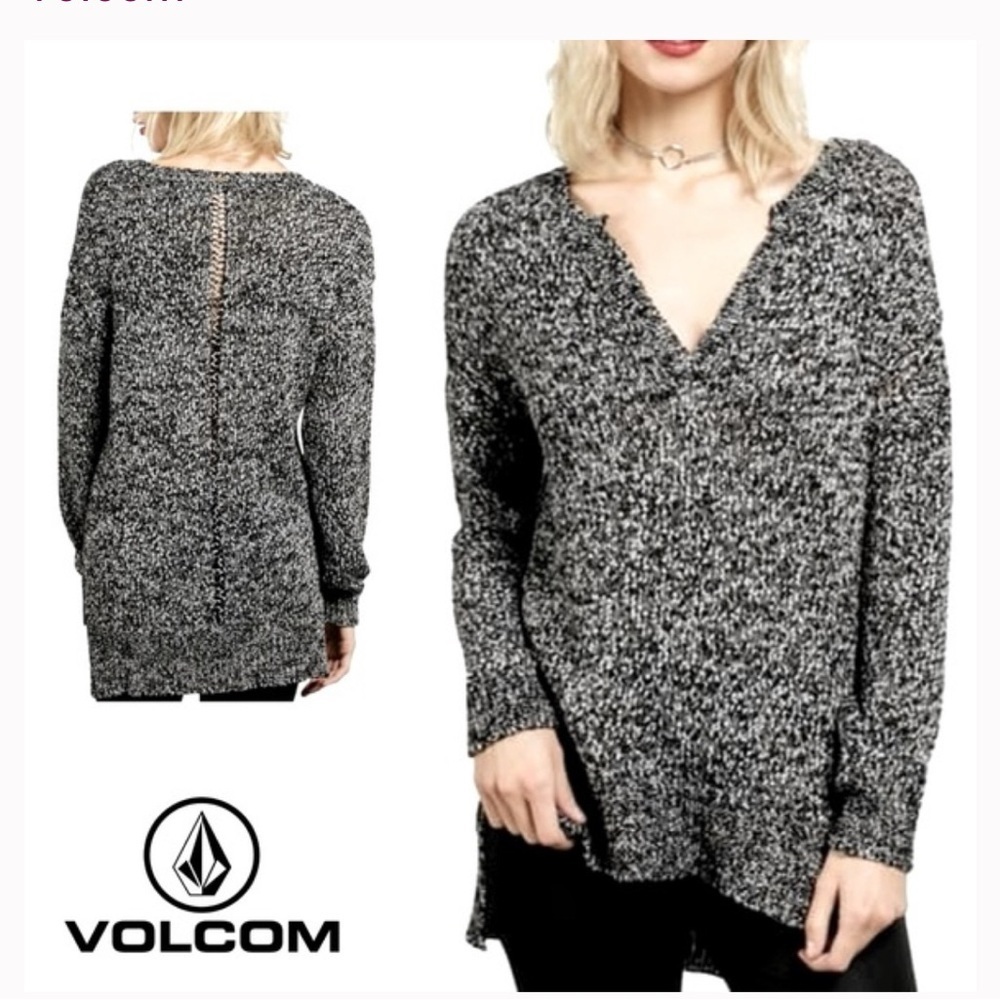 Volcom Keepin CozyWomen's Black and White V-Neck Sweater